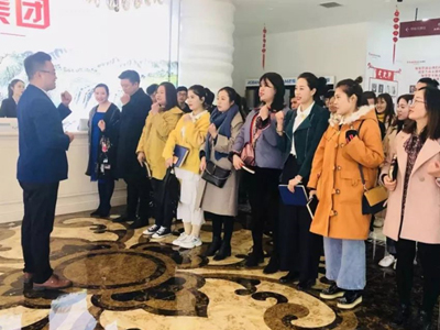 熱烈歡迎丨昌禾商學(xué)院，柔然彩虹隊(duì)光臨寧夏昌禾裝飾參觀學(xué)習(xí)！