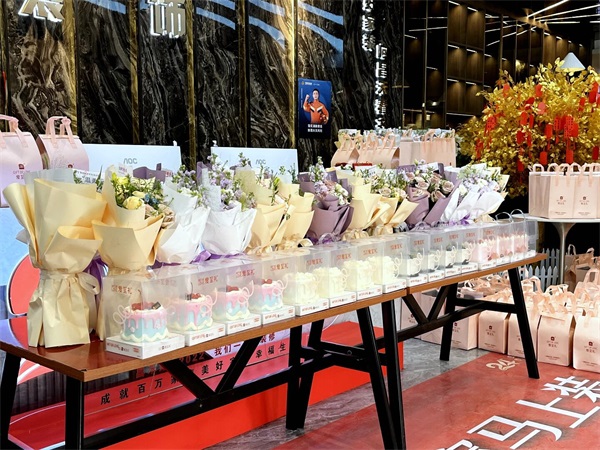 昌禾裝飾·女神節(jié)特輯｜以花為禮，以甜為伴，致敬每一位發(fā)光的你